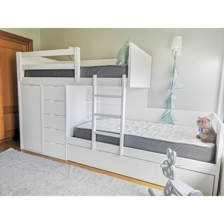 Litera con 2 camas y almacenamiento