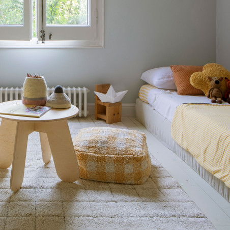 Gelber Puff Babyzimmer