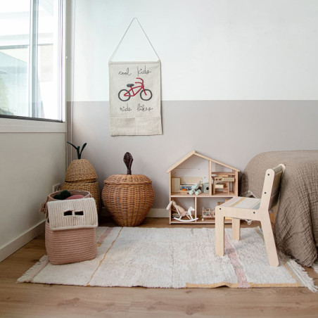 Beiger Kinderzimmerteppich für Mädchenzimmer